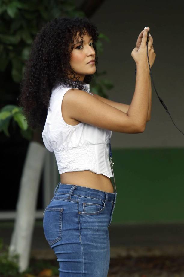 Emma Ramos, la bella periodista deportiva de Grupo OPSA, cubrió el entrenamiento del Marathón.