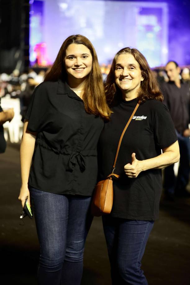 Mariale y Claudia Pombo, madre e hija son fans de Ricardo Arjona. 