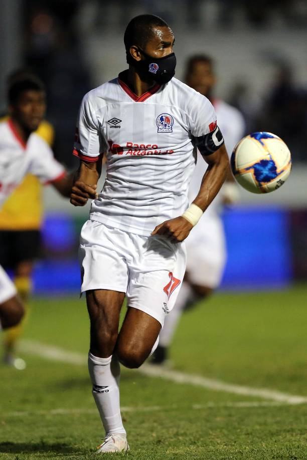 Jerry Bengtson - El delantero y goleador del campeonato es el referente de ataque de Troglio.