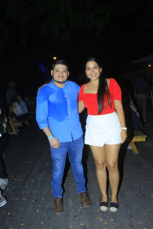 Marvin Quintano y Cinthya López