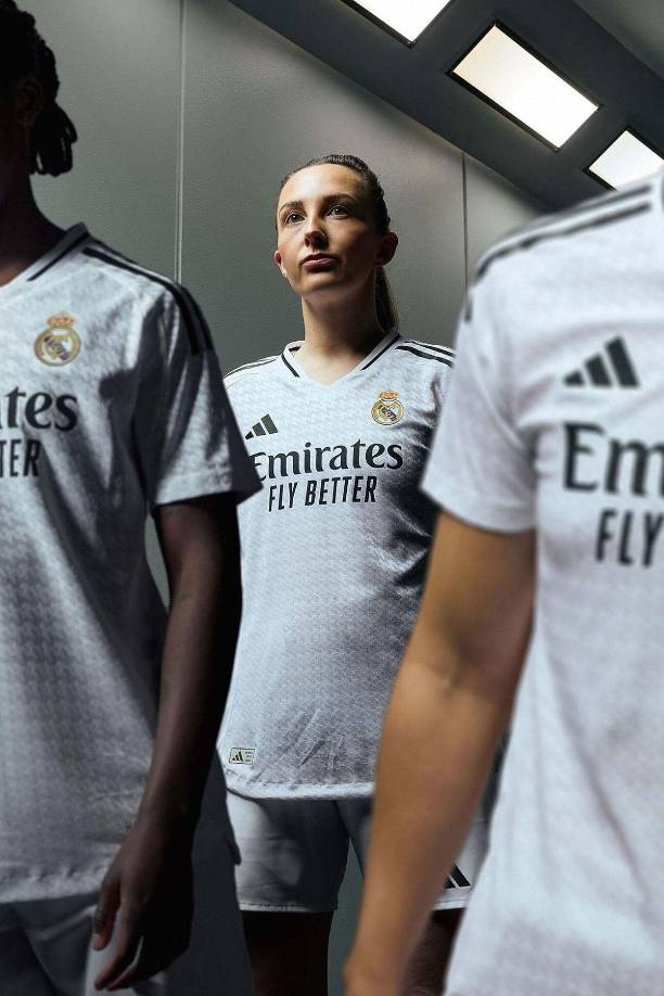 Además “brindará a los visitantes una experiencia digital inmersiva con más de 40 metros de pantallas LED y dos túneles para acercar más a los aficionados a su equipo favorito”, informa el Real Madrid.