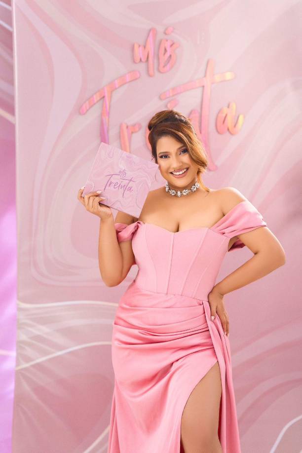 El producto esta disponible nivel nacional en Kriz Reales Studio ubicado en Barrio Los Andes, 3 calle y 15 avenida en San Pedro Sula.