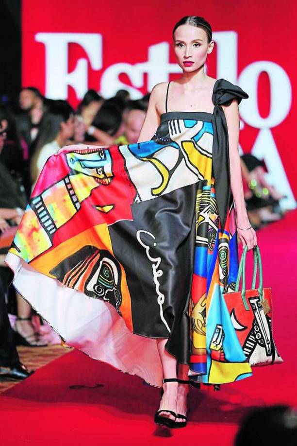 Roberto Ramírez tomó los lienzos del pintor hondureño Cicerón Bautista y los transformó en piezas de moda de edición limitada. 