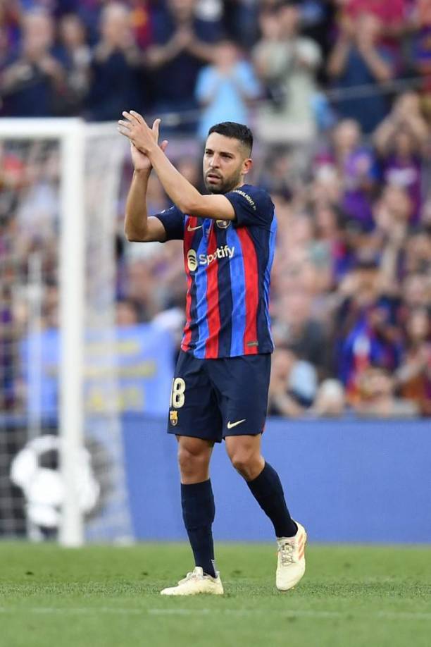 El experimentado lateral Jordi Alba se despidió del FC Barcelona y de la afición del Sportify Camp Nou. 