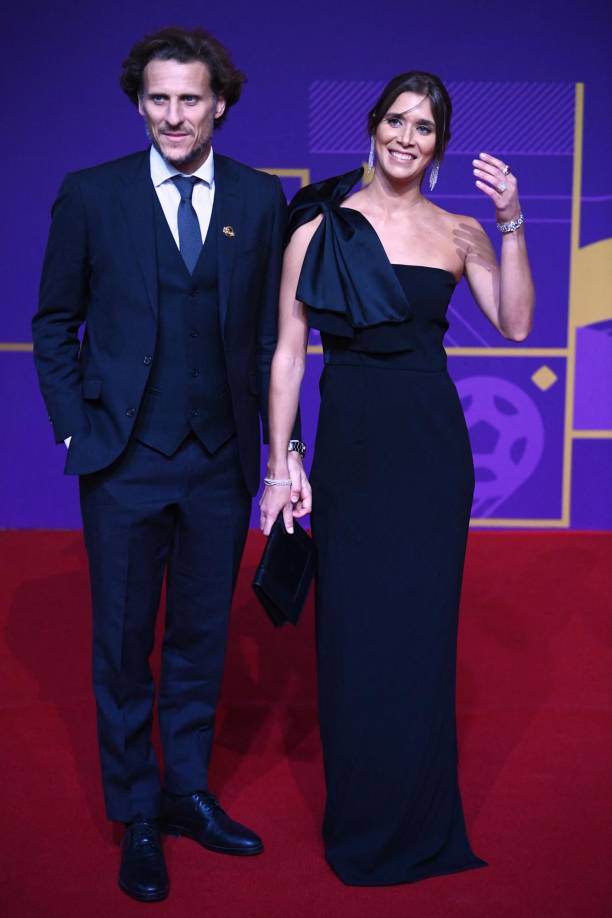 El exfutbolista uruguayo Diego Forlán y su esposa Paz Cardoso.