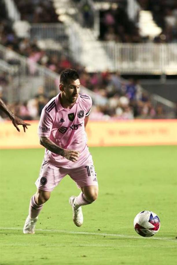 En dicho programa, el hombre también reveló el por qué no robó en la casa del astro argentino pese a que ha tenido oportunidad de hacerlo.