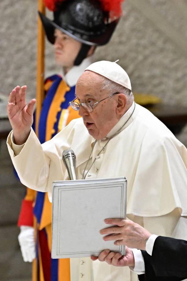 El papa Francisco con su natalicio número 87 se convirtió en el tercer pontífice más longevo de la historia de la Iglesia católica. Hasta ahora el Papa que más años vivió fue León XIII: nacido el 2 de marzo de 1810 y electo al trono de Pedro el 20 de febrero de 1878, murió el 20 de julio de 1903, a los 93 años.