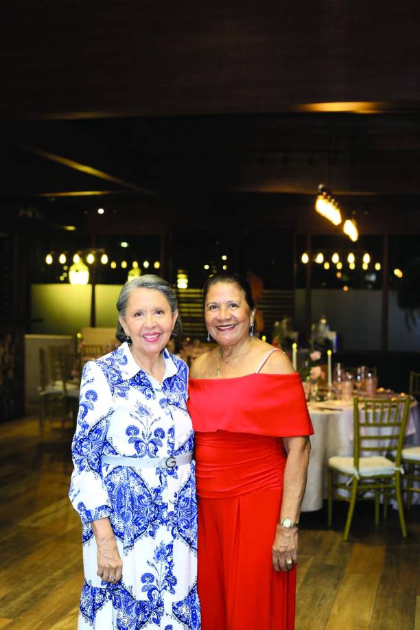 Sonia de Reyes y Vilma Karow