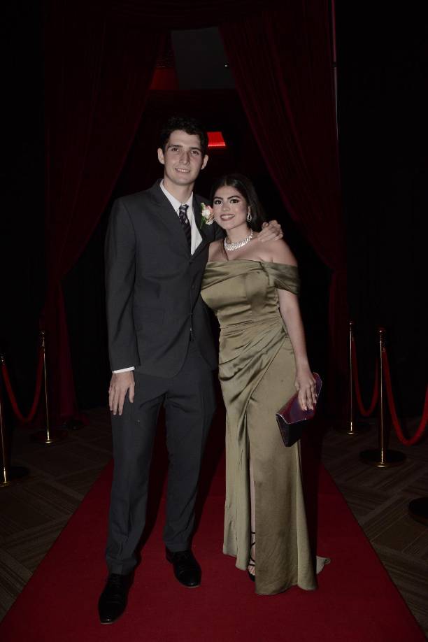 James Blanco y Mildred Chávez