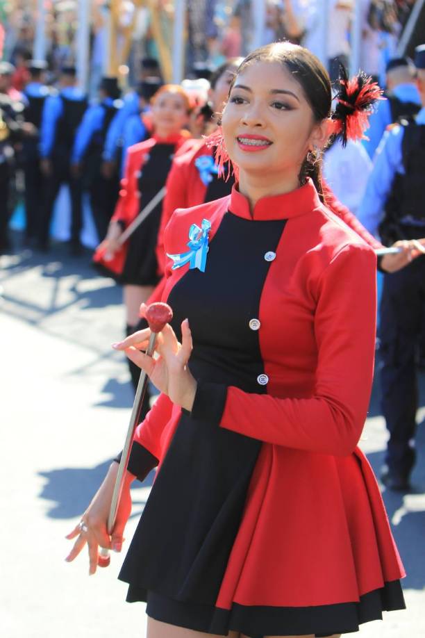 ¡Bellas y talentosas! Así brillaron las palillonas del Instituto José Cecilio del Valle