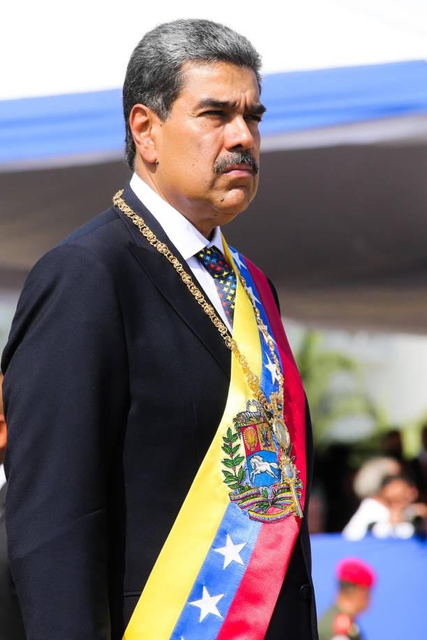 <b>“Cabello Rondón ordenó a las FARC entregar la cocaína a un lugar específico en Venezuela, donde un avión estaría esperando para transportarla a Nicaragua y continuar su envío a México e importación a Estados Unidos”</b>, detalla el documento.