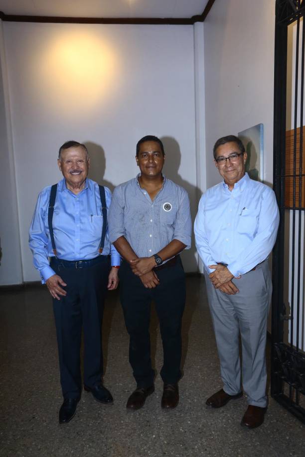 Carlos Urbizo, Roberto Ramírez y Donaldo Suazo