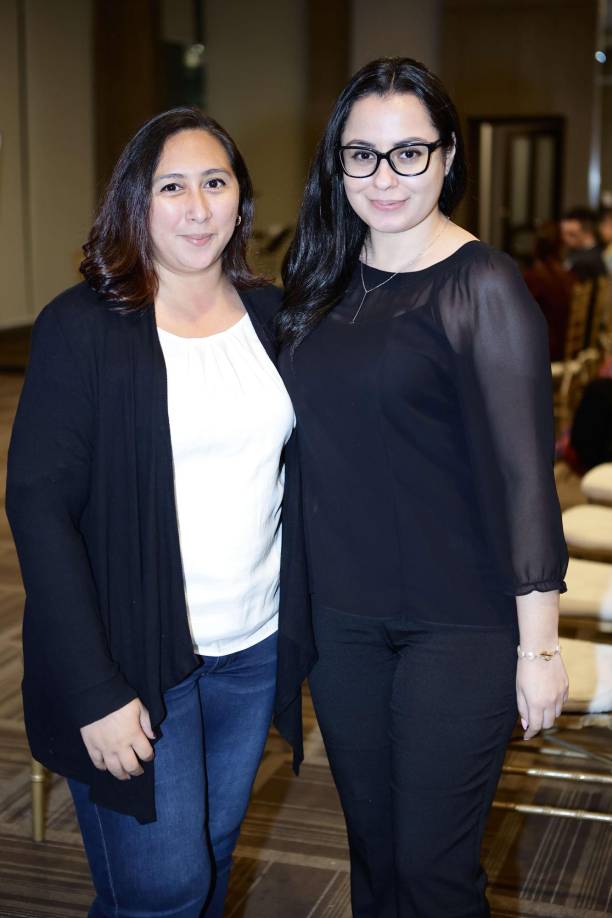 Angie Peña y Carmen Sánchez