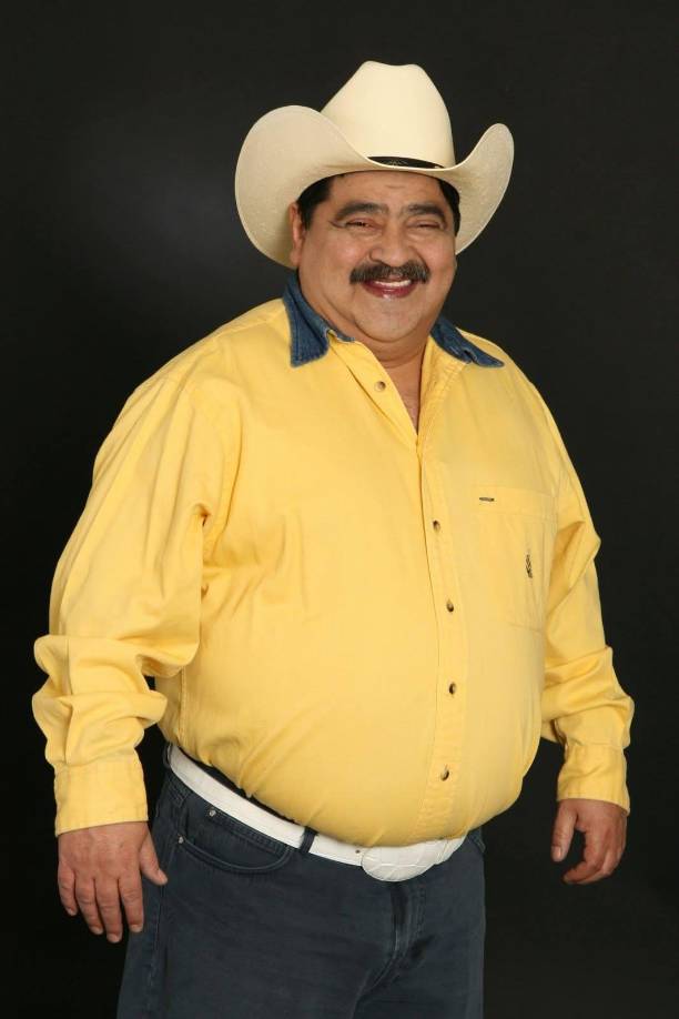 Un 30 de septiembre del 2012, mientras el grupo estaba dando un concierto en Chicago, les llegó la noticia de que su compañero José Luis Villareal mejor conocido como 'Choche' (baterista) había fallecido a causa de una cirrosis hepática.