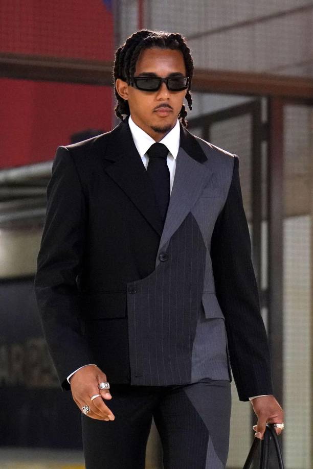 Así son los looks más atrevidos que ha usado Jules Koundé, futbolista francés del FC Barcelona.