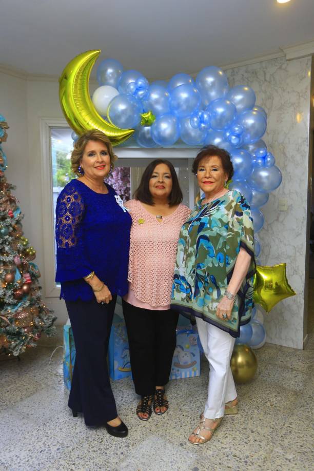 Julissa Paz, Xóchil Paz y Miriam de Paz