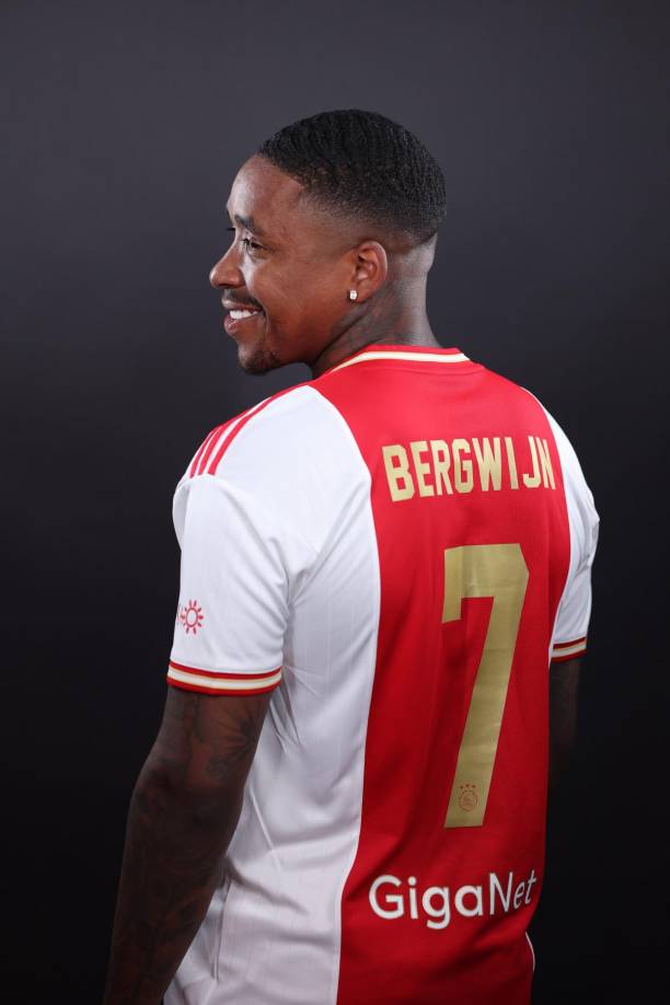 Steven Bergwijn es nuevo jugador del Ajax, llega por €31M desde el Tottenham y con contrato hasta 2027,
