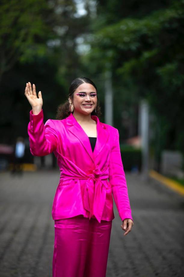 “Cesia en tu voz cantó el corazón de todo el pueblo ¡Hoy celebra Honduras! Mujeres hondureñas haciendo historia”, escribió Xiomara Castro el pasado 14 de agosto. 