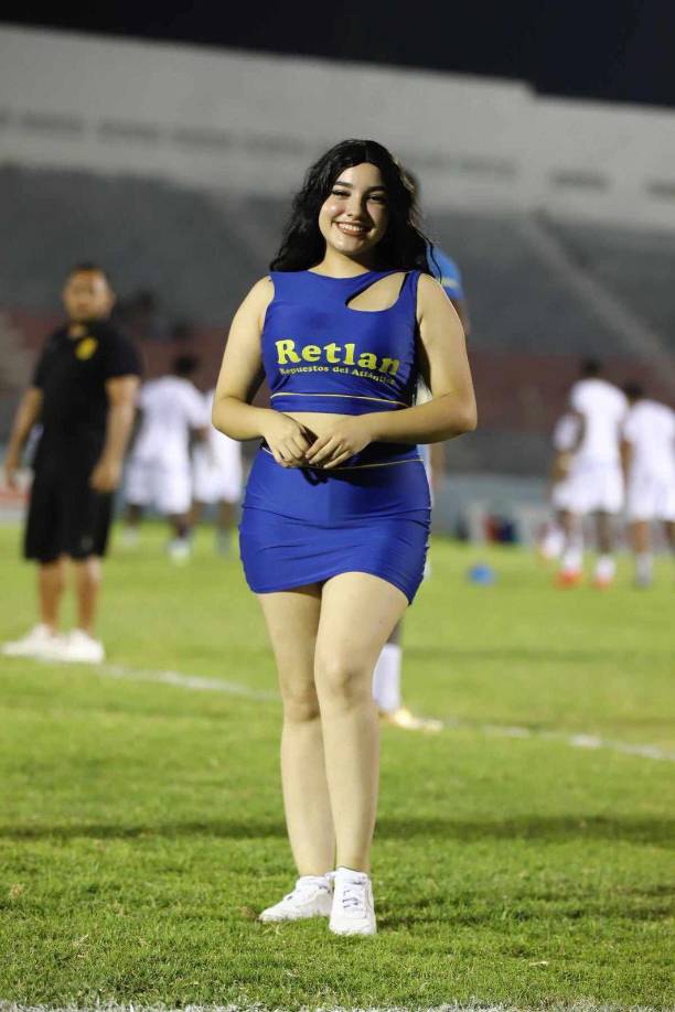 ¡Qué hermosa sonrisa! Así posó esta hermosa chica para las cámaras de Grupo OPSA. 