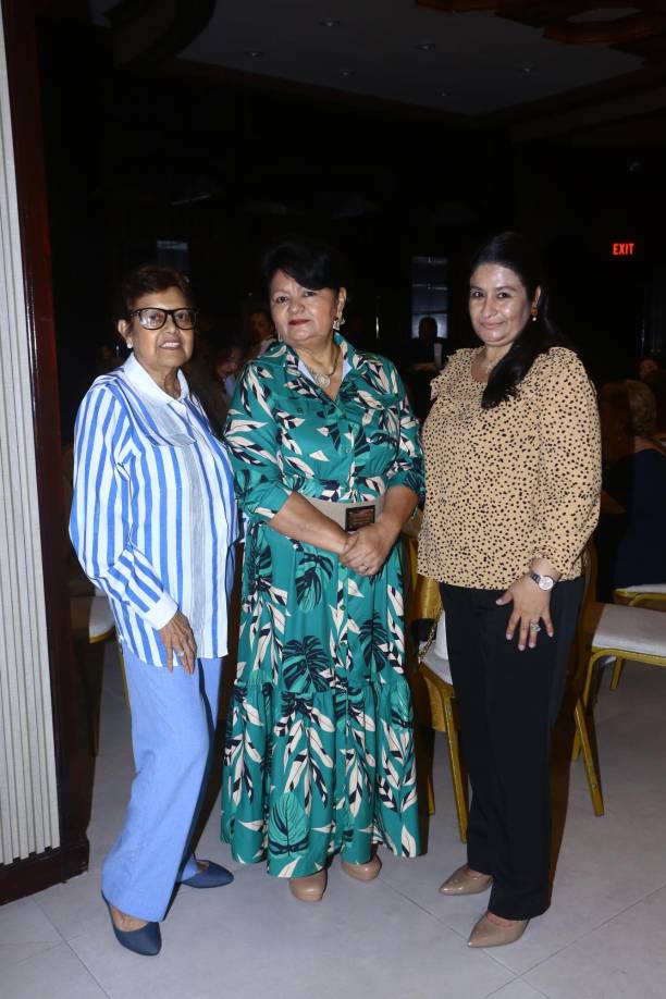 Sandra Galindo, Lupita Monge y Alba Girón