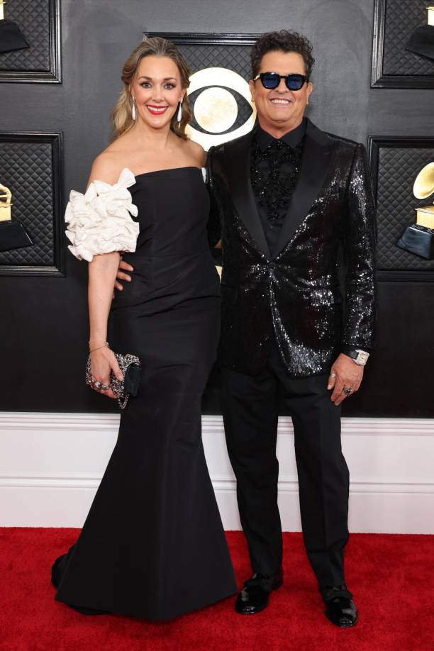 El cantante colombiano Carlos Vives y su esposa Claudia Elena Vásquez.