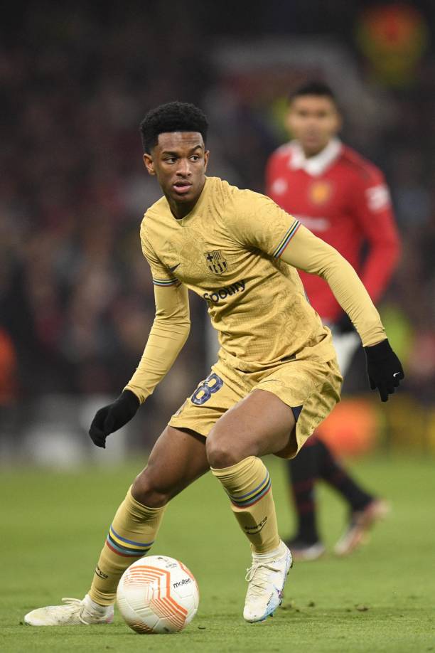 Lateral izquierdo: Alejandro Balde puede ser uno de los motivos por los que Xavi se decante por él, no se descarta que Jordi Alba sea el titular.