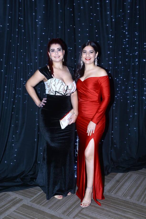 Waleska Aguilera y Diana Mercado