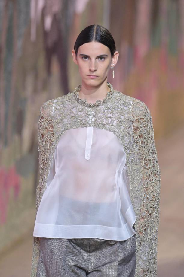 La chaqueta bar no tiene forro, es “ligera y cómoda”. 