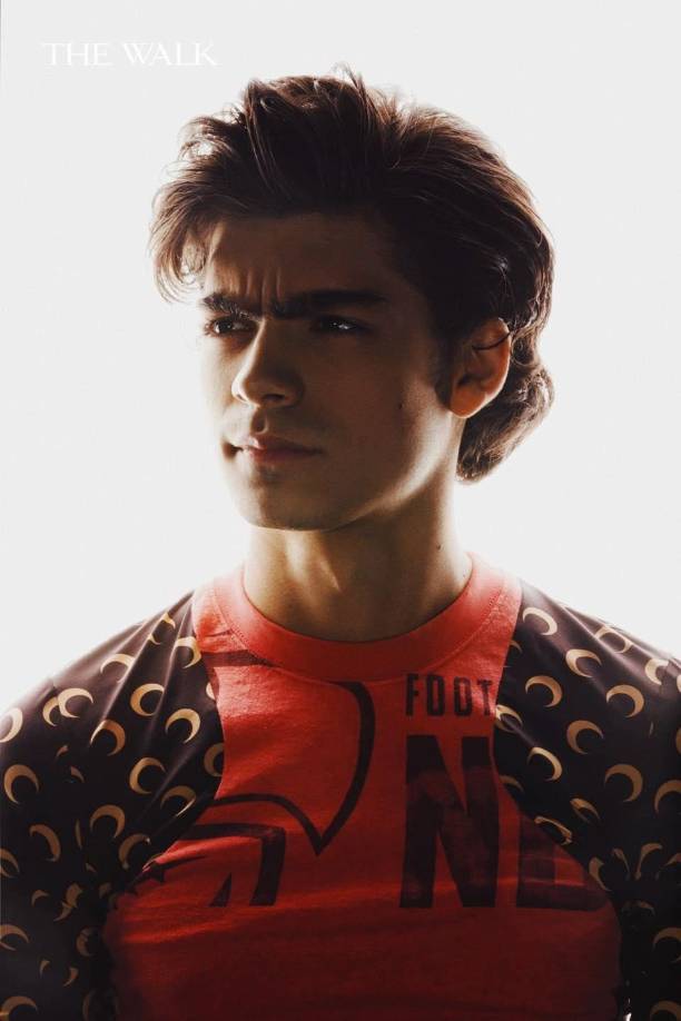 El personaje de Iñaki Godoy en ¿Quién mató a Sara? Es Bruno, el hijo de Sofía nacido de su matrimonio con Félix. Es hijastro de Rodolfo, heredero de la fortuna y los negocios de Lazcano, aunque este no lo acepta como padre.