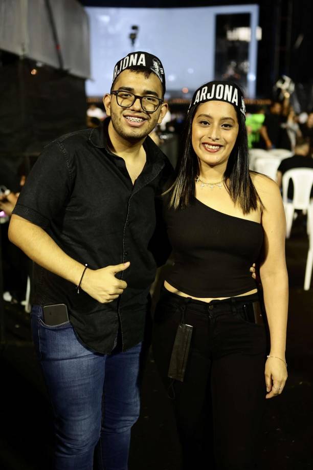 Joest Molina y Angie Aguilera, de Santa Bárbara. 