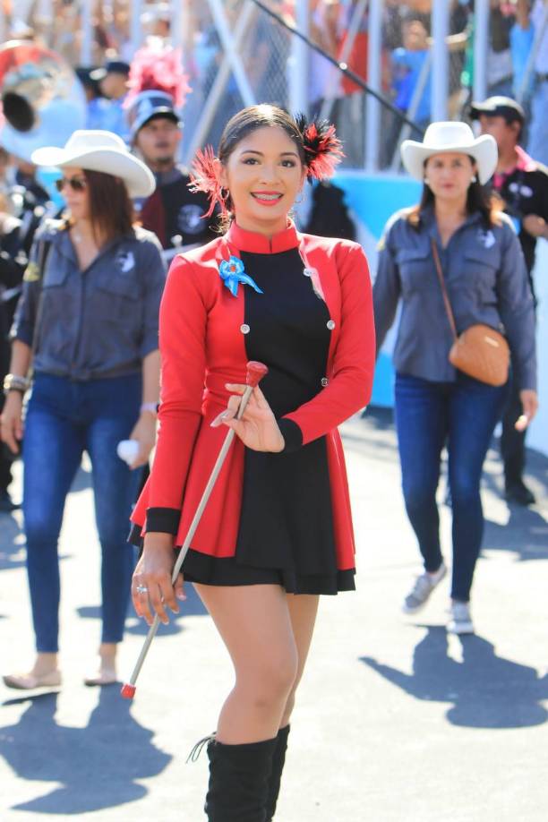 ¡Bellas y talentosas! Así brillaron las palillonas del Instituto José Cecilio del Valle