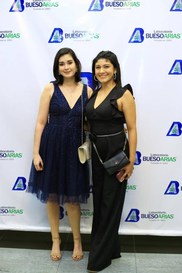 Ángela Guzmán y Jossy Nuñez