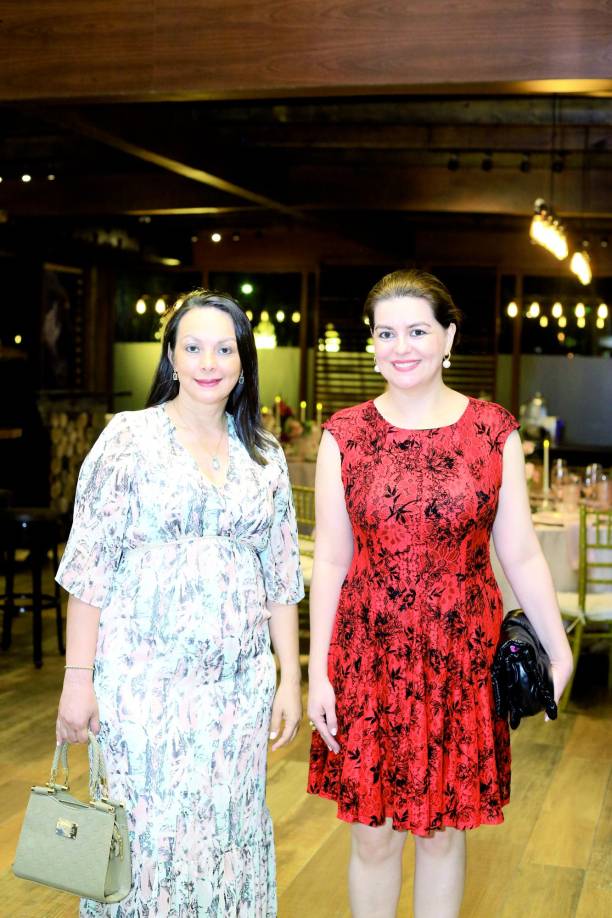 Elvia Suazo y Tatiana Paz
