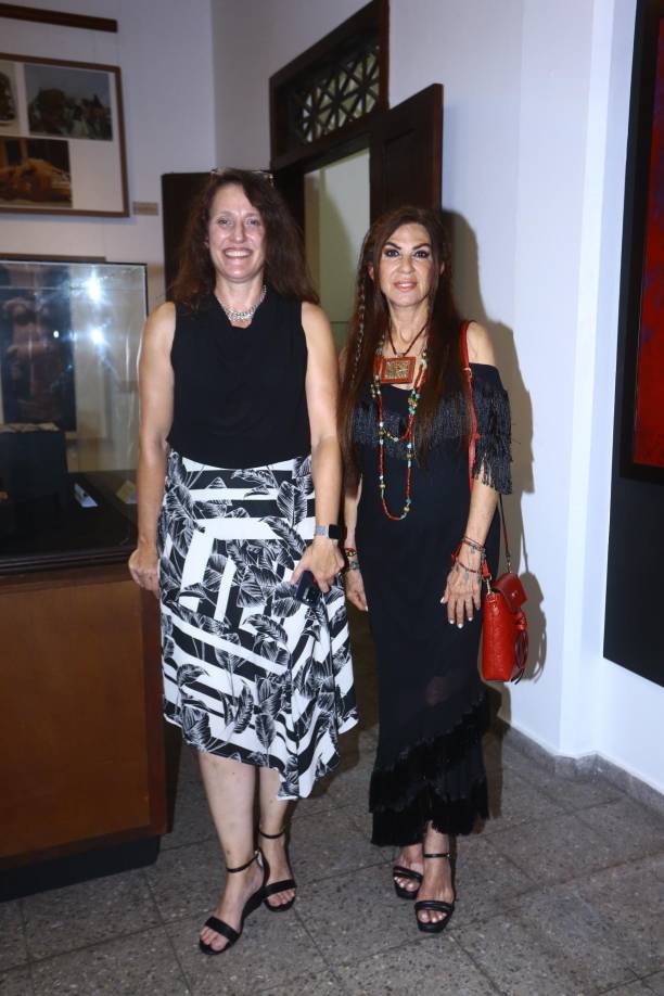 Jeanne Lopiparo y Carmen Chahin