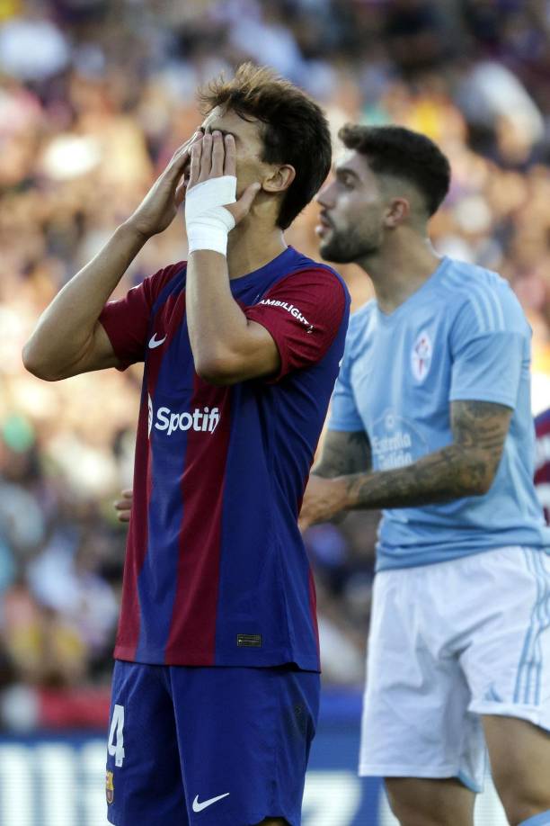 Joao Félix se lamenta por la ocasión que no pudo concretar frente a la portería del Celta.