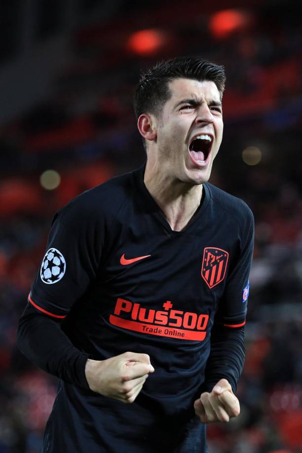 Según ‘ La Gazetta dello Sport’, Álvaro Morata ya ha tomado una decisión y aseguran que español ha elegido al Milan. La Roma y Al Ettifaq también estaban en las negociaciones por el delantero. 