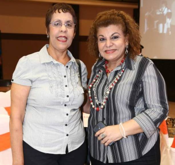 Patricia Murillo y Sandra Jaar.