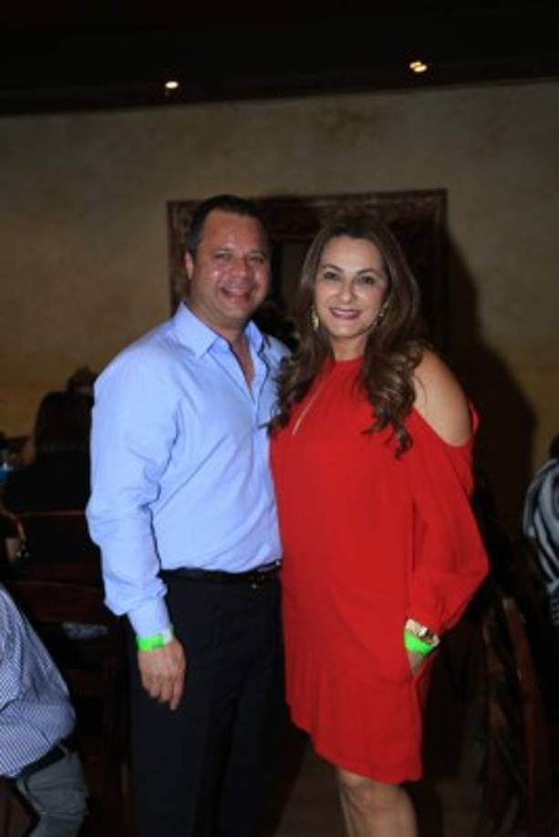 William y Ligia Hall.