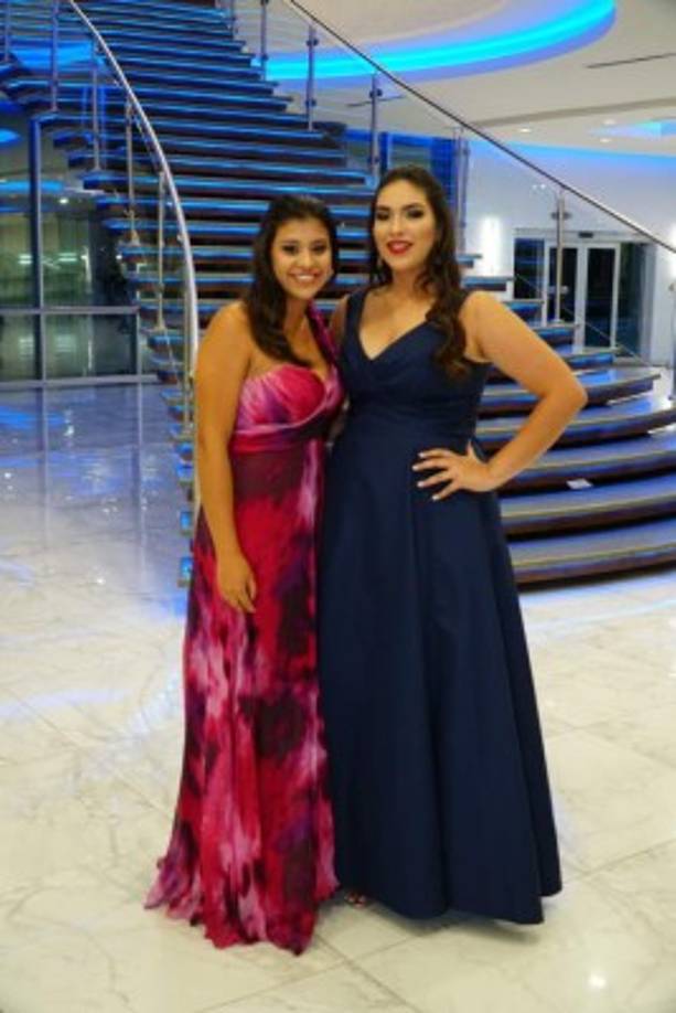 Marcela Araujo y Elena Daccarett.