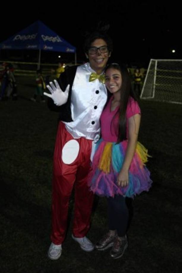 Carlos Caballero y Melanye Alméndarez.