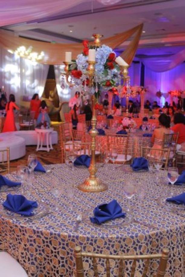 Fiestas y más engalanaron la estancia con hermosos detalles hindúes.