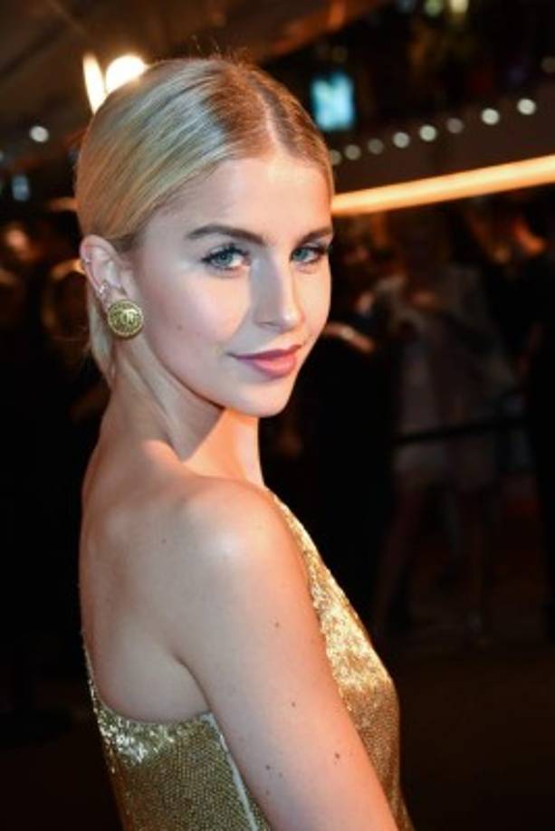 French actress Ludivine Sagnier poses as she arrives on May 13, 2018 for the screening of the film 'Sink Or Swim (Le Grand Bain)' at the 71st edition of the Cannes Film Festival in Cannes, southern France. / AFP PHOTO / Valery HACHE