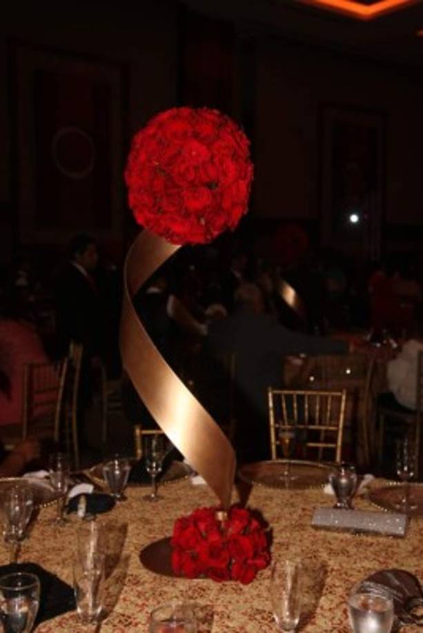 Hermosos areglos de rosas.