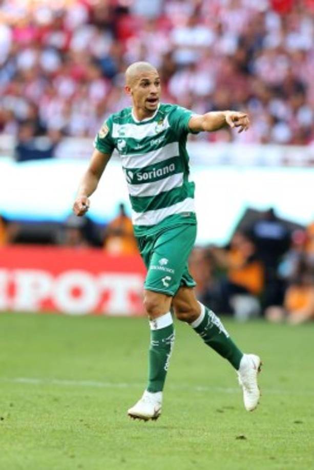 Matheus Dória: Será el otro de los defensores centrales, el brasileño es la dupla con Nervo en la zona defensiva. Anotó un gol en el estadio Olímpico.