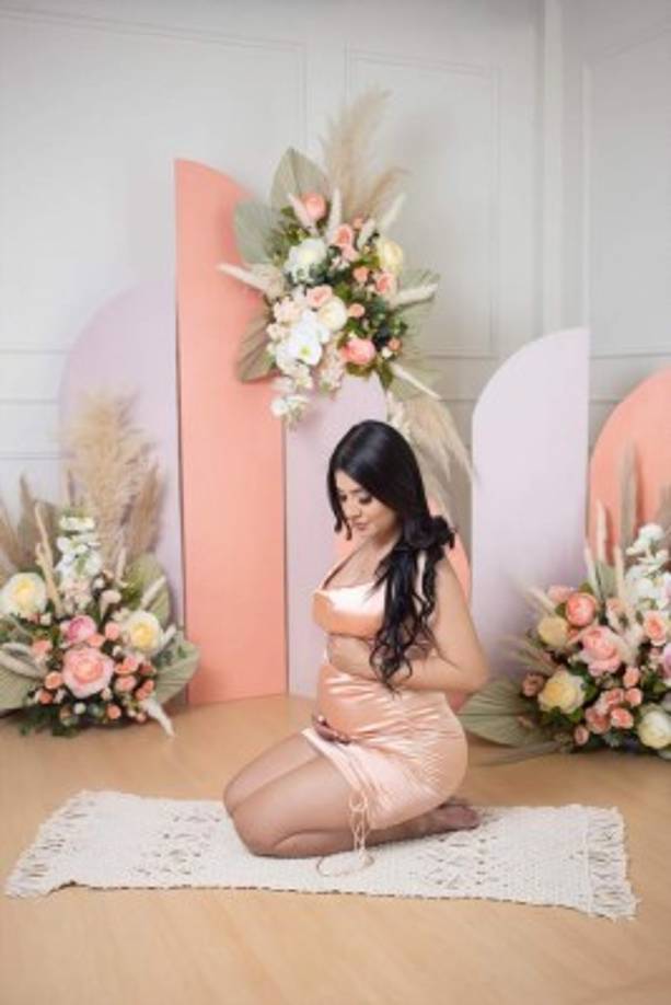 'Sé qué hay muchas mujeres que desean ser mamás y no han podido, incluso yo llegué a pensar que no podía, pero he aquí una prueba más que Dios es perfecto. Y aún más feliz de saber que no me equivoqué en la persona que elegí y que Dios puso en mi camino para que sea el papá de mi bebé', compartió la influencer.