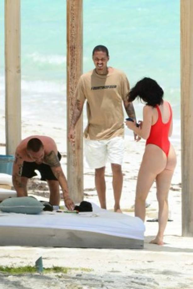 Kylie Jenner disfrutó de las vacaciones de su cumpleaños con Tyga en la Islas Turcas y Caicos.