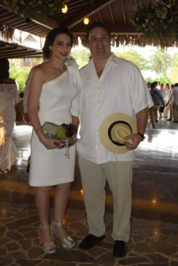 María Adel y Rommel Fuschich.