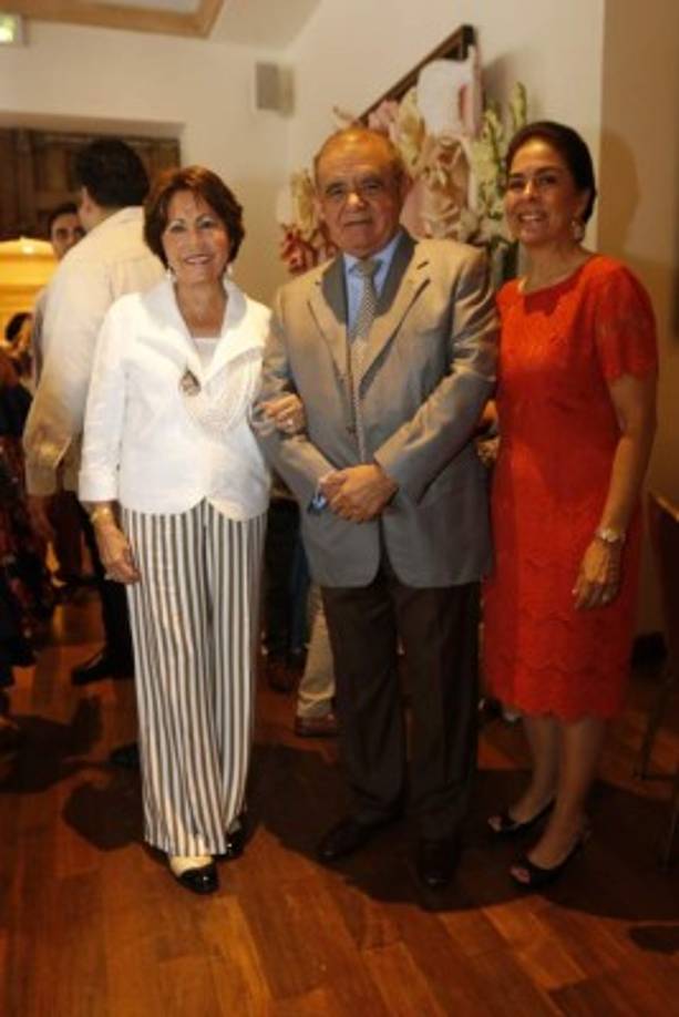 Nena y Alberto Díaz Lobo y Bárbara Quintana.