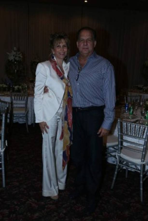 Patricia y Edgardo Canahuati.