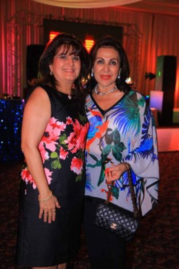 Liliana Kafie y Carolina Canahuati.